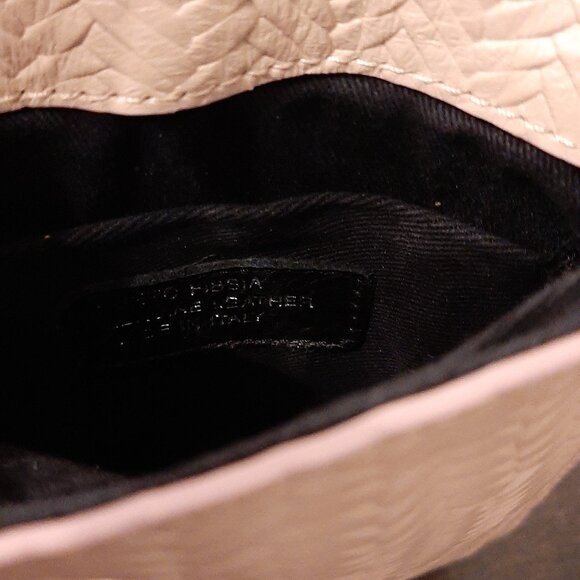 NWT Punto Fibbia 100% Italian Leather Crossbody/Clutch Purse - Picture 9 of 9